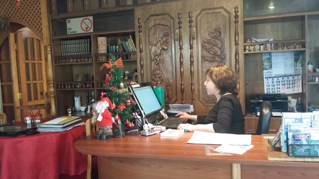 Hostal Parediso Punta Arenas Bagian luar foto