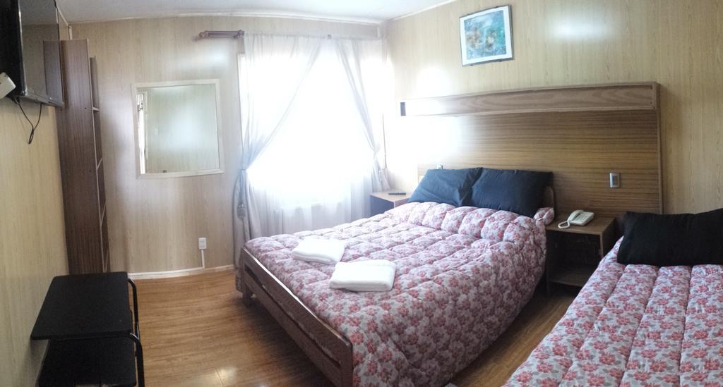 Hostal Parediso Punta Arenas Bagian luar foto